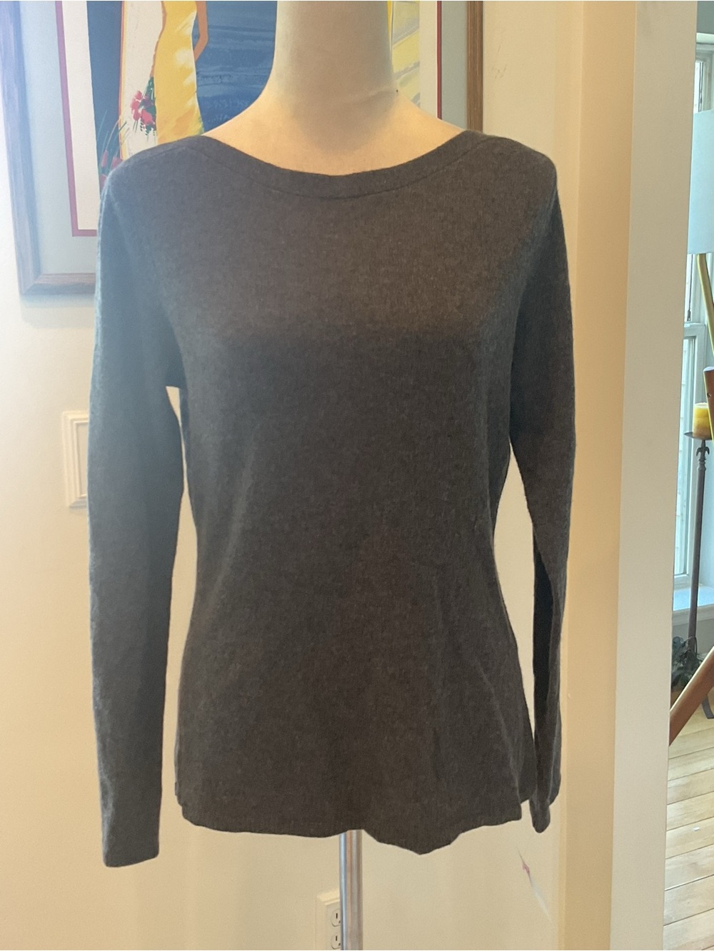 Peck & Peck Charcoal Gray Cashmere Sweater